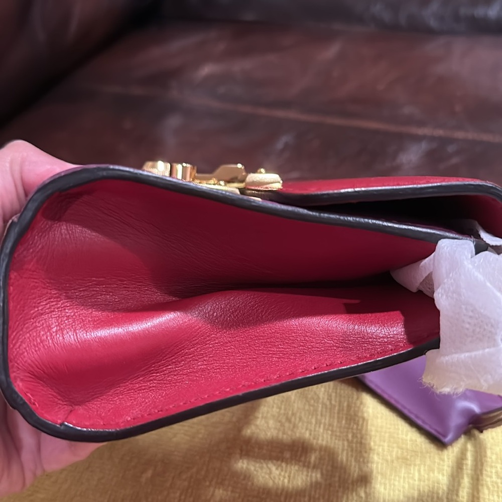 Gucci Women's Two-Tone Crossbody Bag - Picture 3 of 12